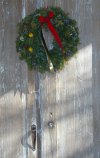 tn_wreath.jpg (5194 bytes)